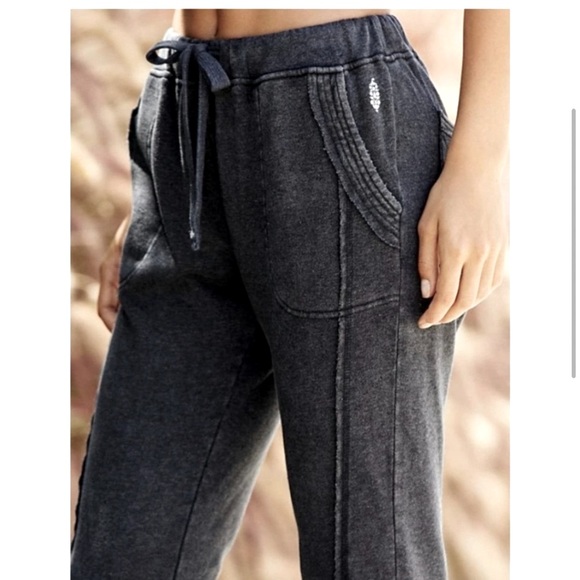 NWT FREE PEOPLE MOVEMENT SWEATPANTS BLACK LOUNGE SLOUCH JOGGER PANT BOYFRIEND S - Picture 8 of 16